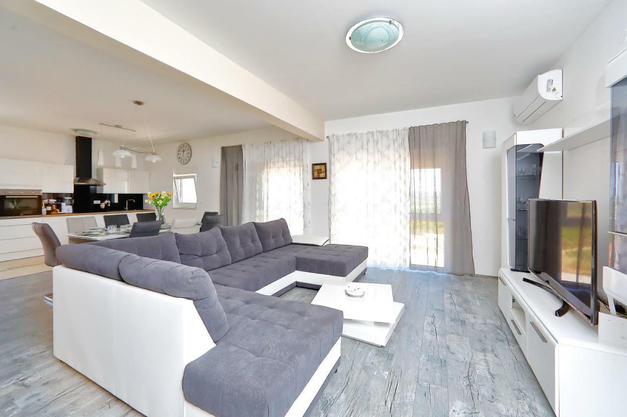 Panorama Hills Villa Debeljak Buitenkant foto